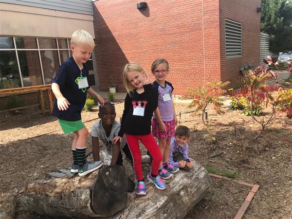  Shirley Hills Debuts New Outdoor Classroom
