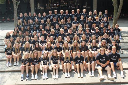Link Crew Welcomes New Students to MWHS