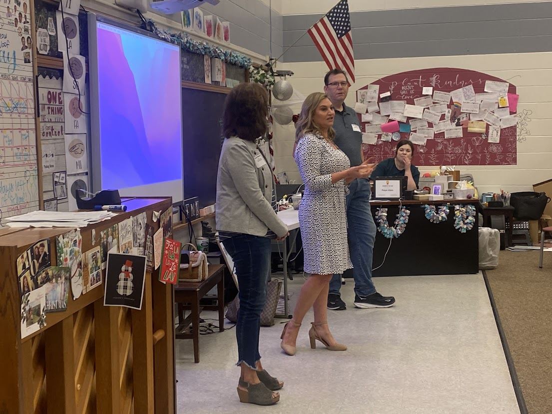  Grandview Middle School Hosts Career Day
