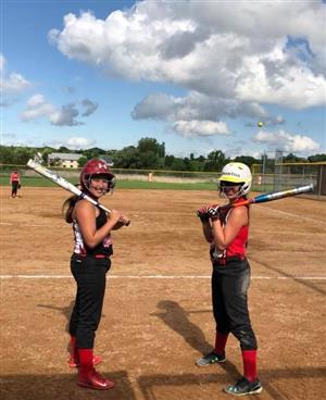 softball girls 