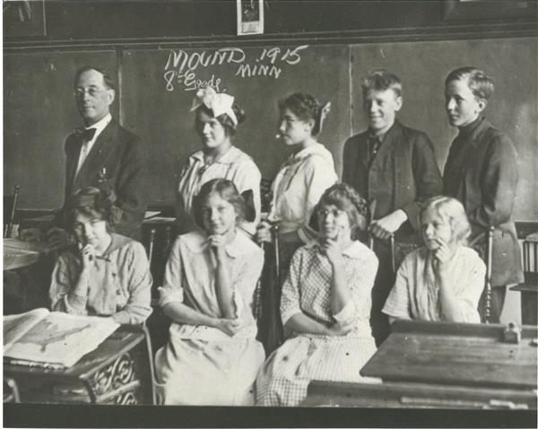 8th Grade 1915