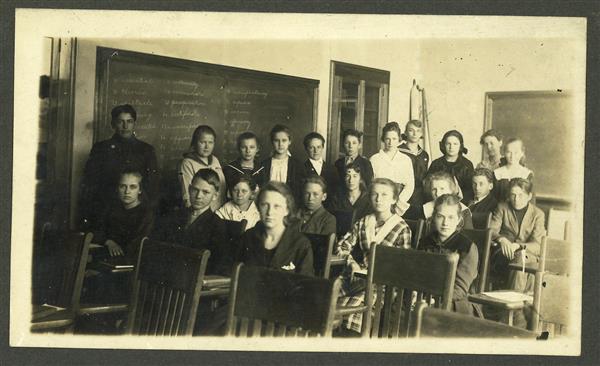 8th Grade Class 1917